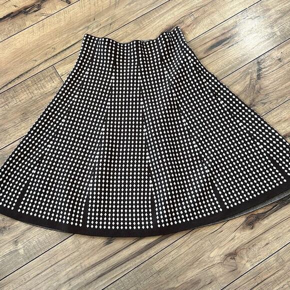 NWT Max Studio size medium brown & white sweater skirt - Picture 1 of 4